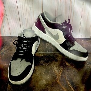 Nike Air Jordan’s.  Black/Grey/White.  Sz 8.5